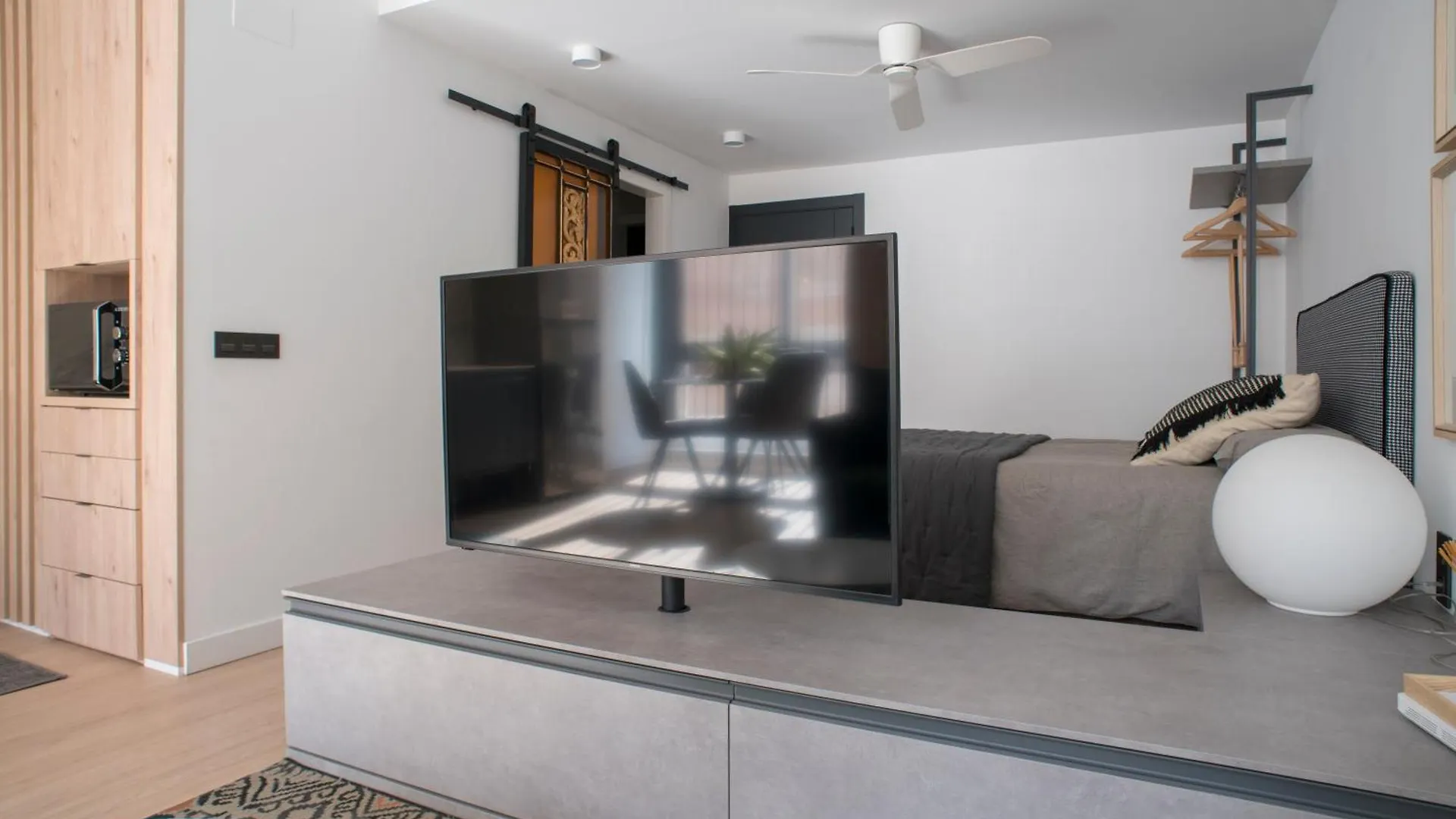 Apartaments Turistics Cardona IV スペイン